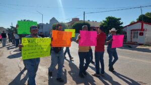 sindicalizados de japasa se manifiestan para exigir cumplimiento de prestaciones laborales en guamuchil sinaloa