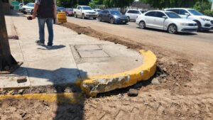 socavon en negocio de pollos en guasave lugar