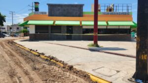 socavon en negocio de pollos en guasave sinaloa