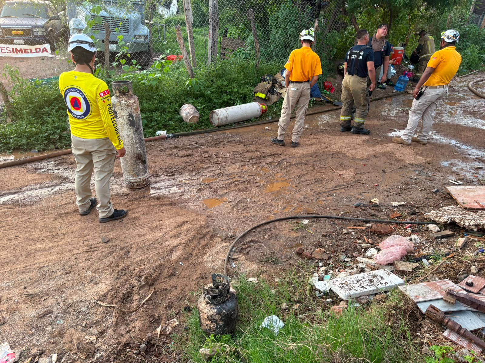 Sube número de afectados por incendio en Los Acantos, en Mazatlán