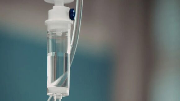 Caso sueros vitaminados: Detienen en Hermosillo a Daniel Flores, extrabajador de la clínica; familiares acusan arresto irregular