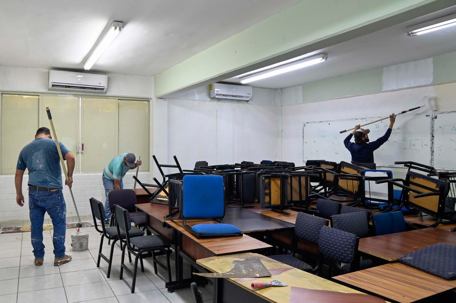 Supervisan planteles de la UAS previo al regreso a clases