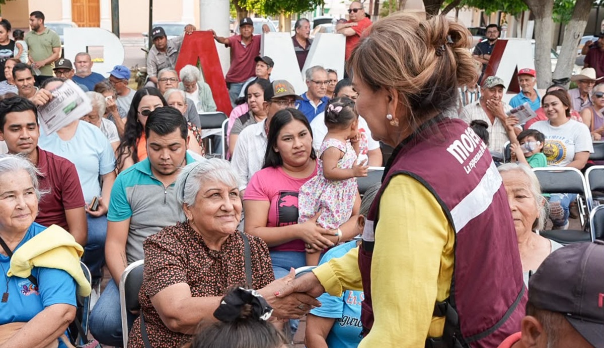 Tere Guerra Ochoa sostiene asamblea informativa en Bamoa, Guasave