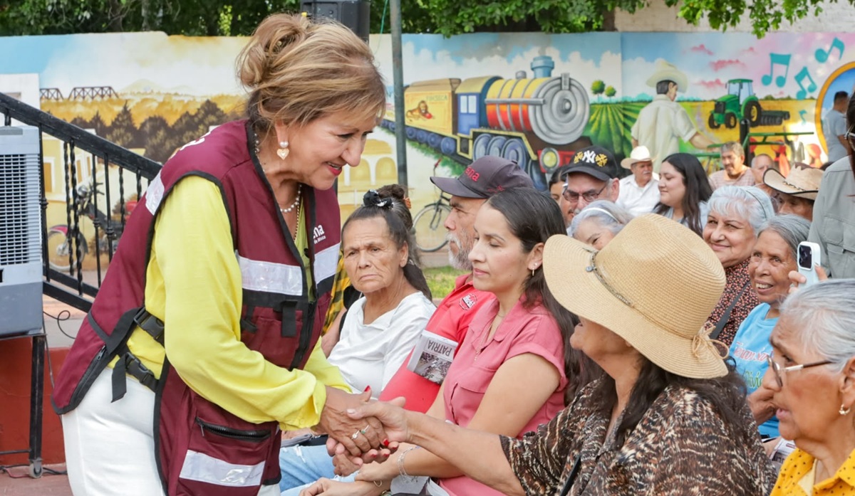 Tere Guerra Ochoa sostiene asamblea informativa en Bamoa, Guasave