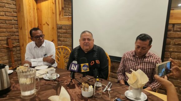 “Mi padrino es el pueblo”: Tomás López busca la candidatura de Morena en Sinaloa