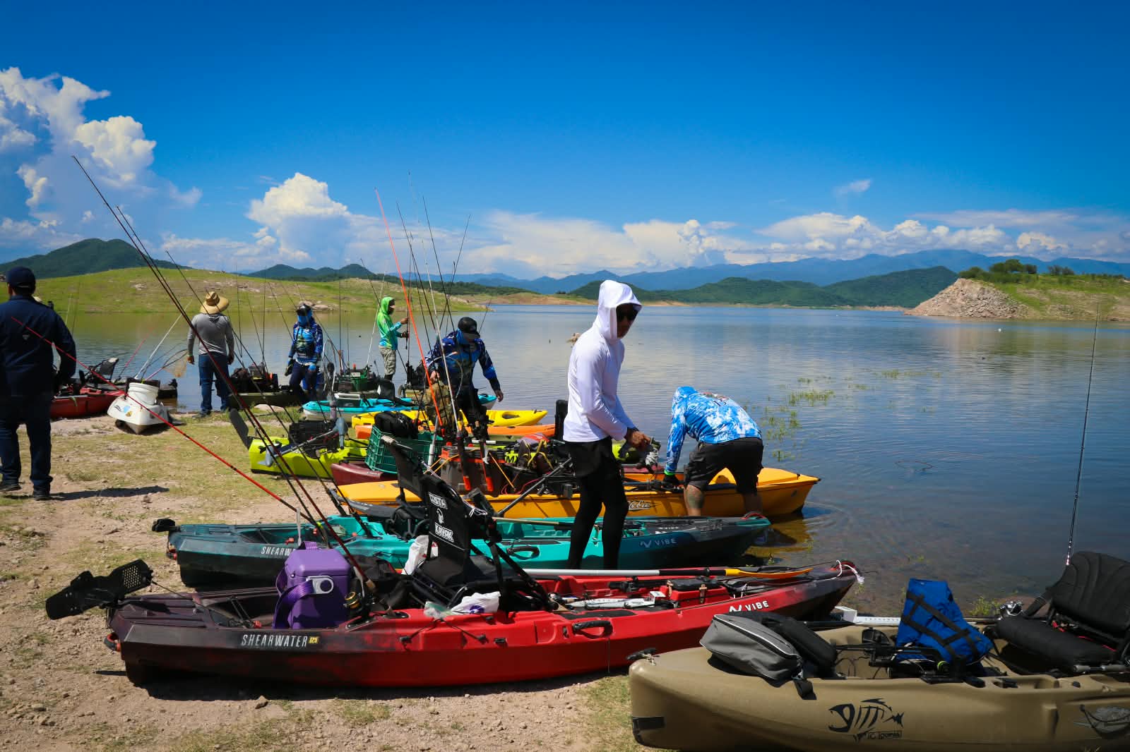 Torneo de pesca deportiva en la presa Bacurato, en Guasave