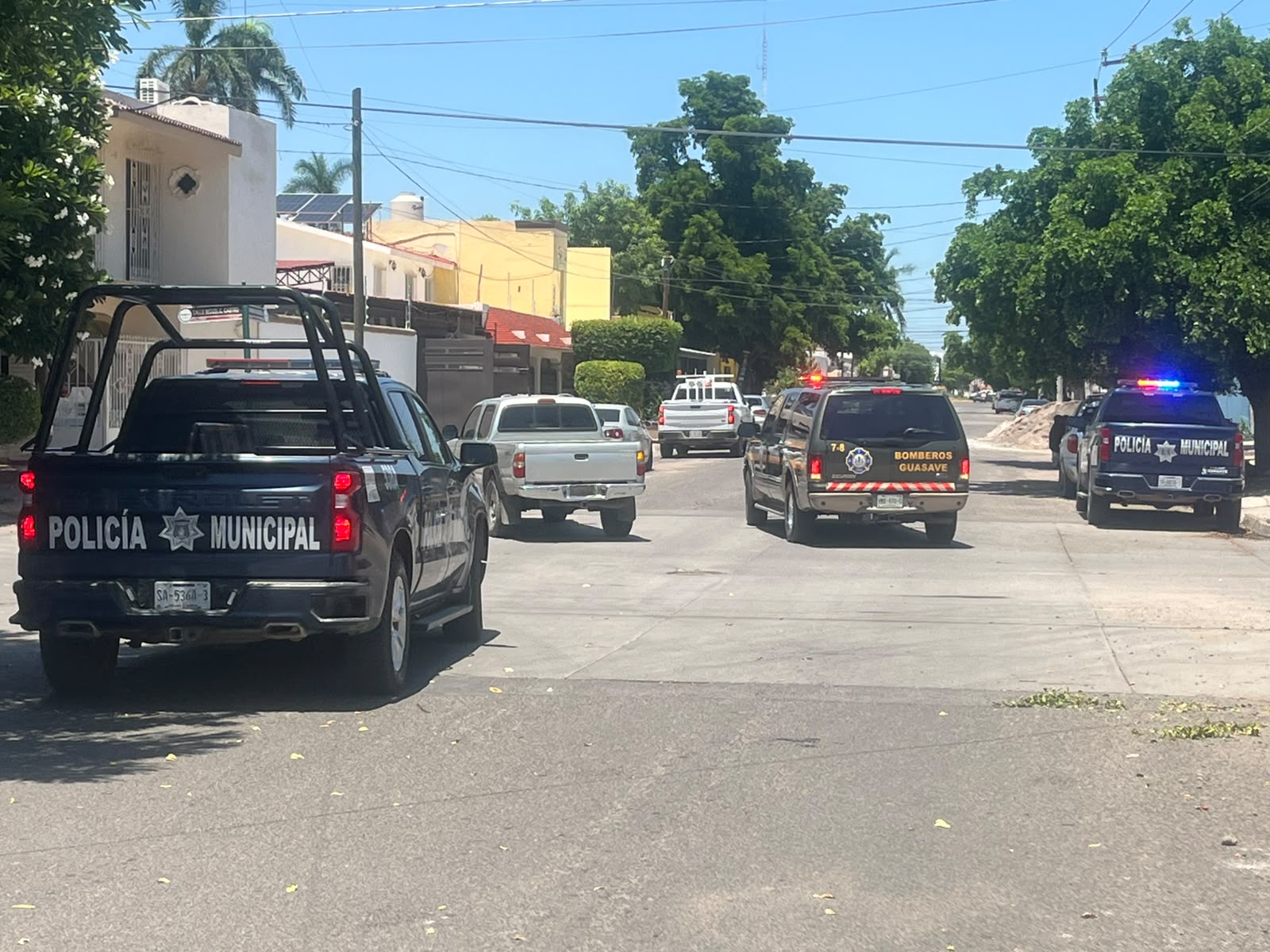 Trabajador sufre descarga eléctica en Guasave