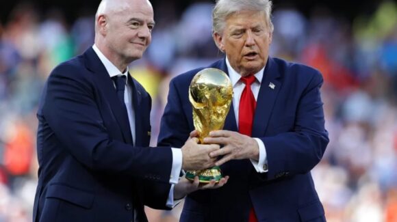 “Sería un terrible error”: Donald Trump defiende a Gianni Infantino, presidente de la FIFA