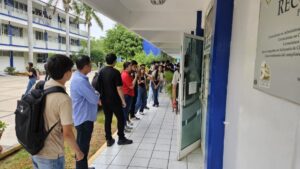 uas recibe a mas de 8 mil estudiantes en la region del petatlan ciclo