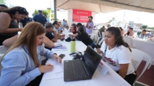 vecinos de doña chonita presentan 88 peticiones lugar