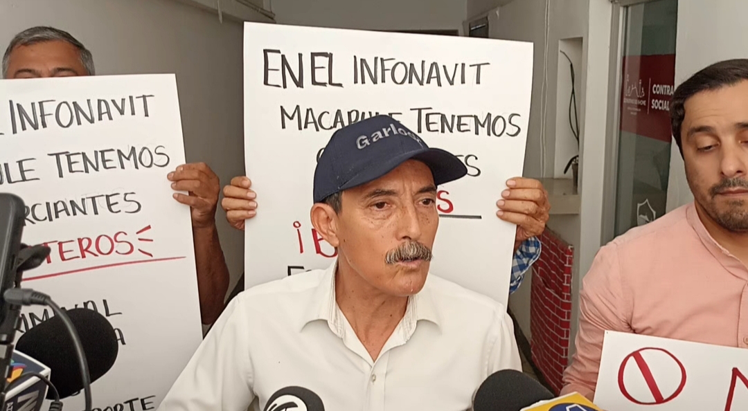 Vecinos de la Infonavit Macapule en Los Mochis