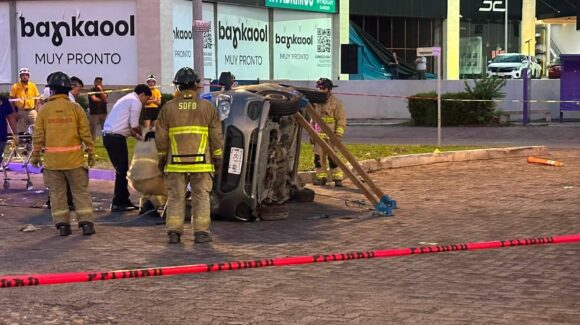 Volcadura en Sábalo Cerritos deja un muerto y dos lesionados en Mazatlán, Sinaloa