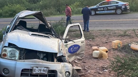 Una persona sin vida y otras dos más lesionadas deja accidente con volcadura en Tabelojeca, Ahome, Sinaloa