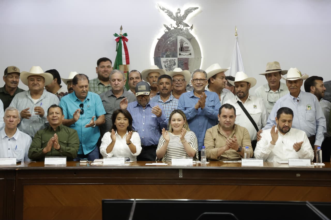 Yeraldine Bonilla se reúne con productores de trigo de Sinaloa