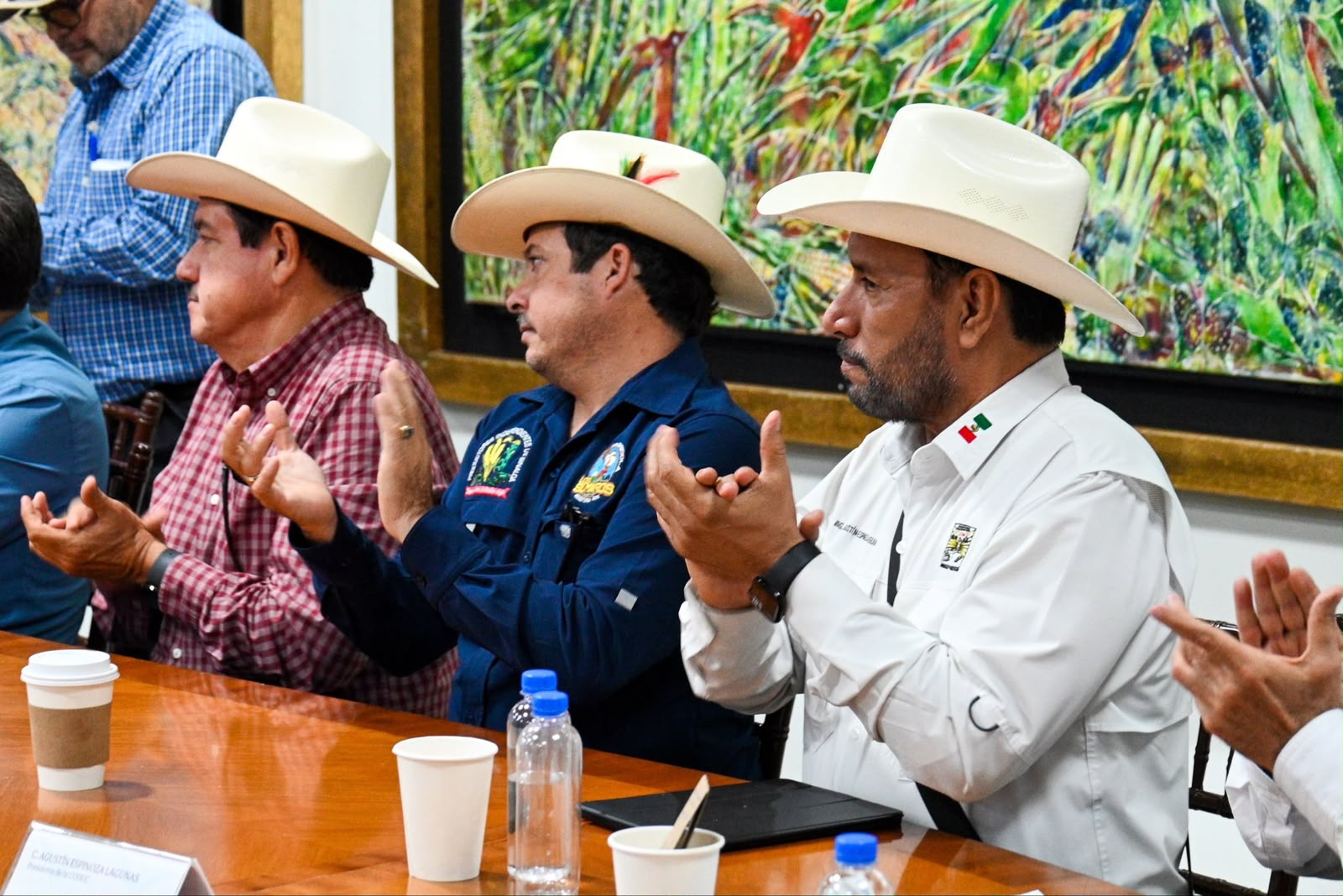Yeraldine Bonilla se reúne con productores de trigo en Sinaloa