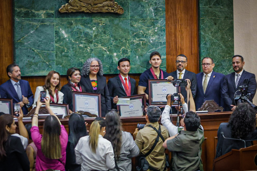 Premio al Mérito Juvenil 2026
