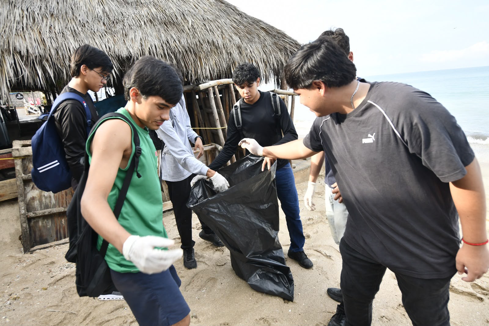 Activan jornada de limpieza en Mazatlán