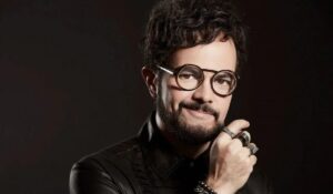 “Salvación mental y espiritual”: Aleks Syntek sorprende al anunciar que dejará México tras polémica del 15 de septiembre