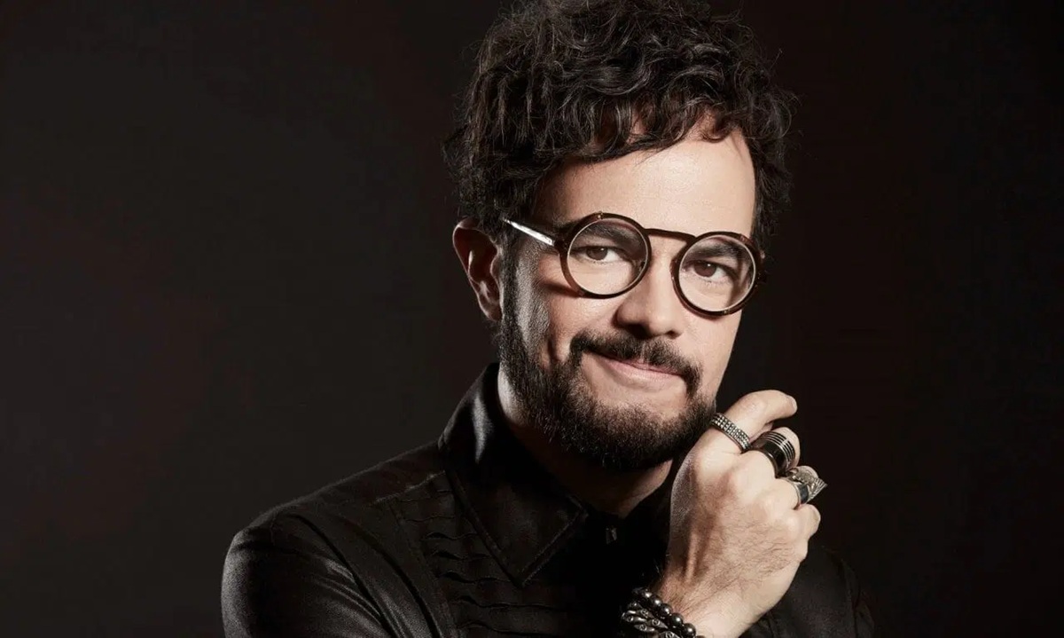 Aleks Syntek decide abandonar México luego de polémica del 15 de septiembre