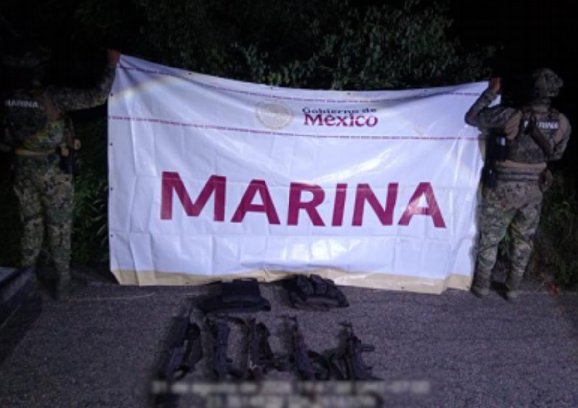 Aseguran cinco armas largas y equipo táctico durante operativo de Semar en Mazatlán