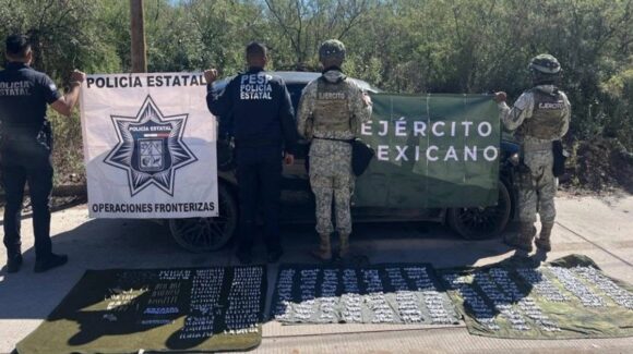 Aseguran vehículo con más de 2 mil envoltorios de cocaína en Agua Prieta