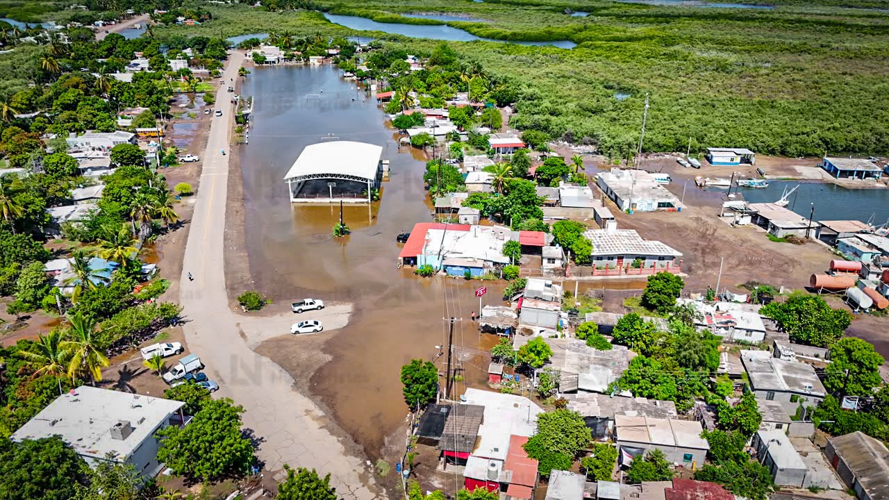 Así dejó la marea las casas en Las Aguamitas