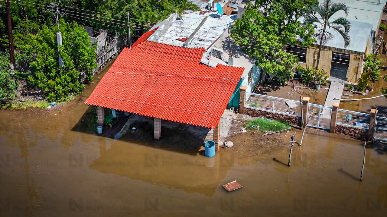 Así dejó la marea las casas en Las Aguamitas