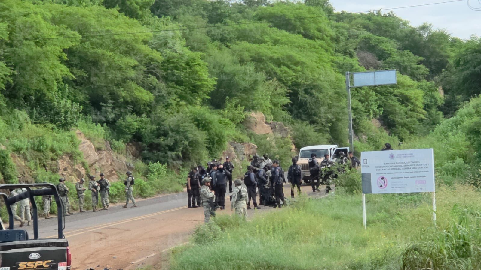 Atacan a balazos a Los Harfuch y se desata enfrentamiento rumbo a Jesús María