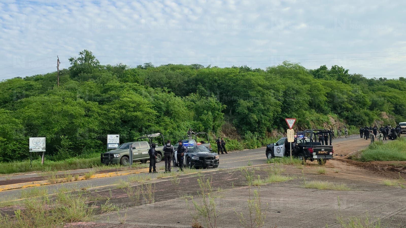 Atacan a balazos a Los Harfuch y se desata enfrentamiento rumbo a Jesús María
