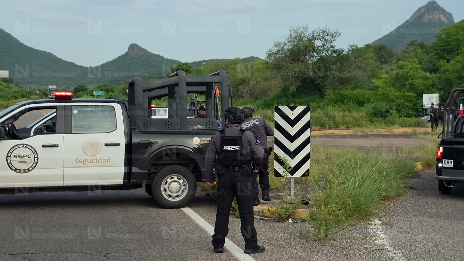 Atacan a balazos a Los Harfuch y se desata enfrentamiento rumbo a Jesús María