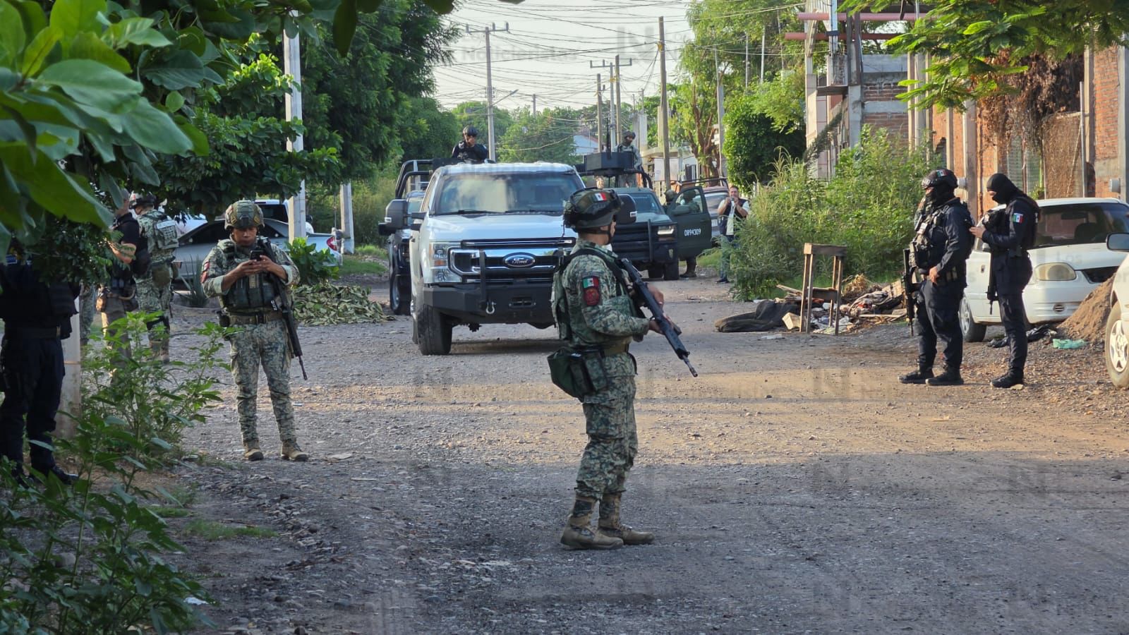 Atacan a policia en Aguaruto en Culiacán