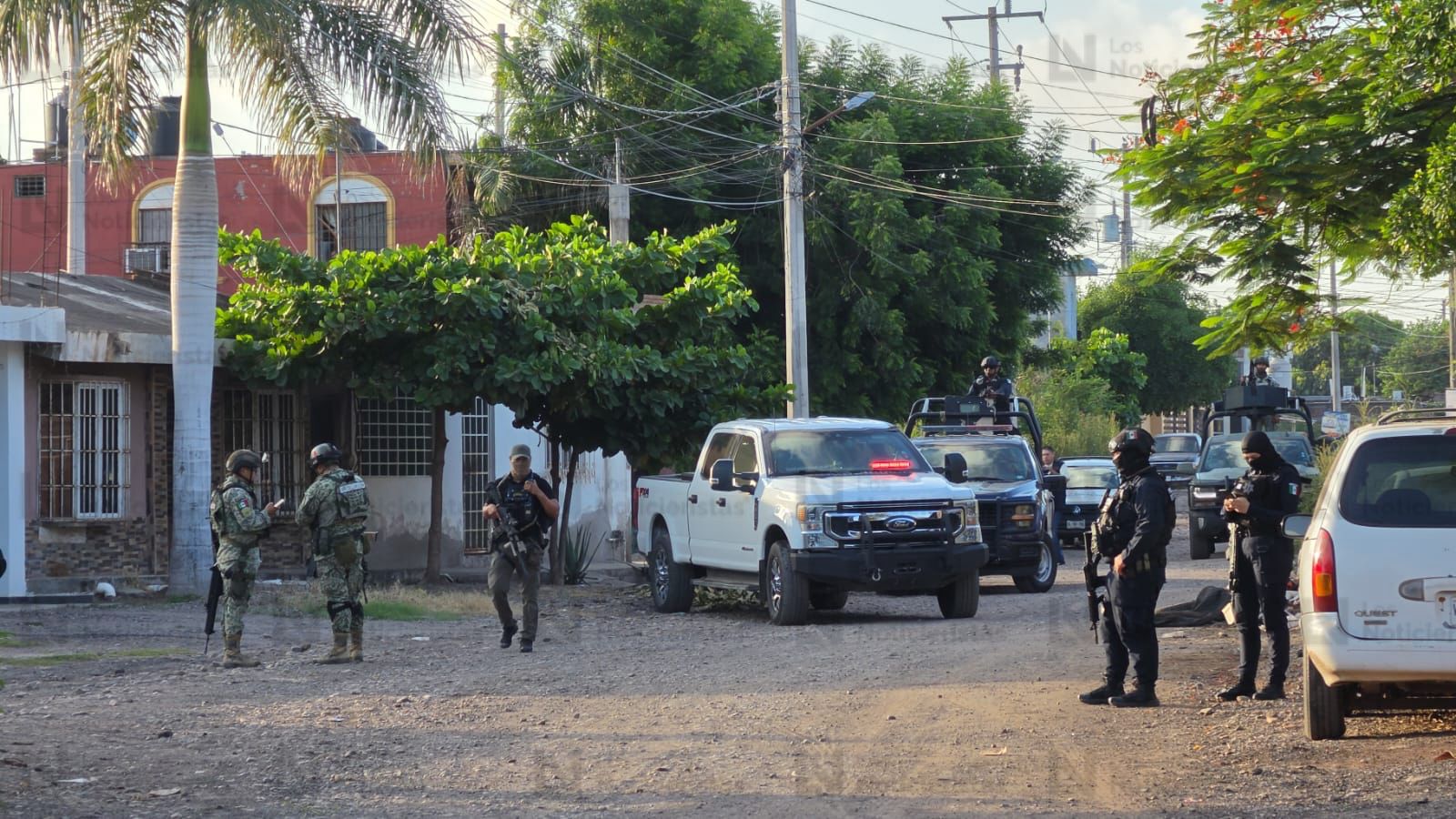 Atacan a policia en Aguaruto en Culiacán