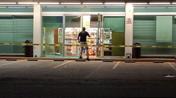 Ataque armado en farmacia de Villa Unión, Sinaloa, deja un muerto y un herido