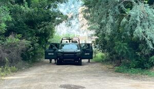 Continúa presencia de fuerzas federales en domicilio asegurado en la colonia Las Golondrinas, de Guasave, Sinaloa
