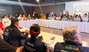 Marina cierra puertos en el Pacífico por huracán Polo; mantienen vigilancia ante oleaje y vientos fuertes