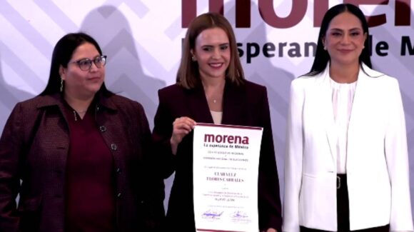 Clara Luz Flores es nombrada coordinadora de Morena en Nuevo León