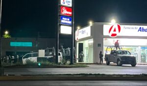 Por segunda madrugada consecutiva, convoy federal arriba a Guasave, Sinaloa