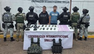 Denuncia al 089 activa operativo en Concordia, Sinaloa; detienen a dos armados con fusiles, droga y 360 cartuchos