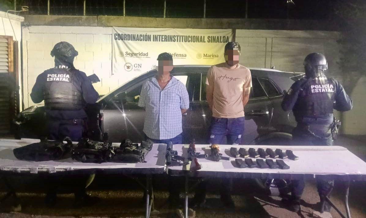 Detienen a dos sujetos armados que acaban de despojar una camioneta en Culiacán