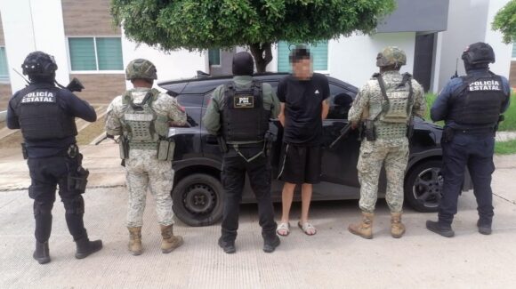 Detienen a sujeto por al menos 8 robos a bancos, tiendas y hoteles de Culiacán, Sinaloa