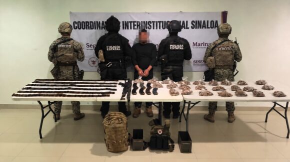 Detienen a uno y aseguran más de 3 mil cartuchos y un fusil durante operativo en Concordia, Sinaloa