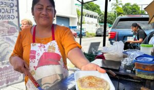 De la crisis a las gorditas duranguenses en Mazatlán, Sinaloa; doña Ale convirtió la necesidad familiar en un negocio que ya cumple tres años
