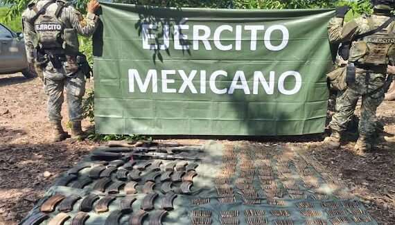 Ejército Mexicano asegura tres armas largas, 38 cargadores y mil 600 cartuchos en Tepuxta, Concordia