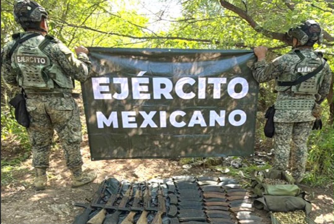 Ejército decomisa armamento en Escuinapa