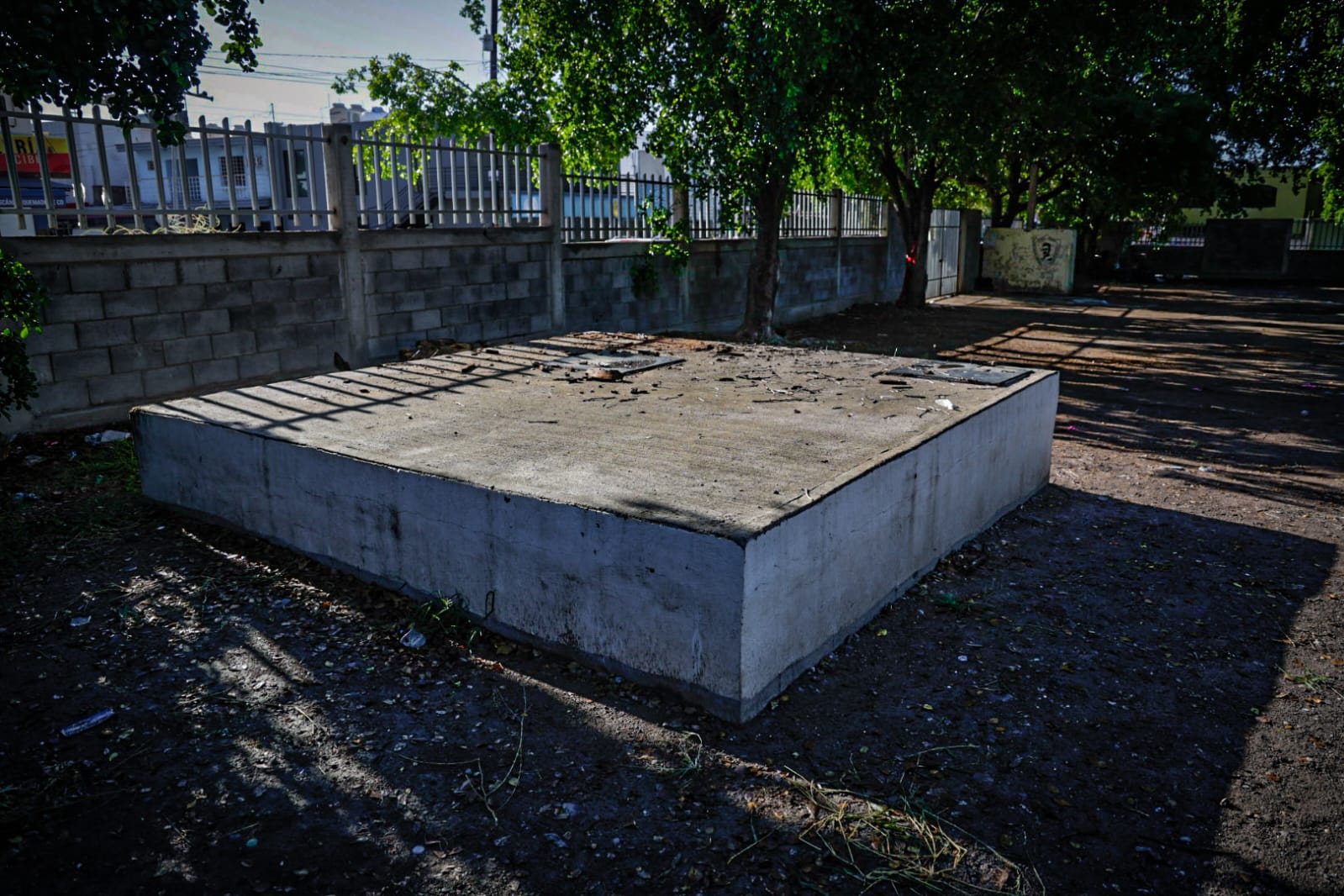 Escuela primaria donde falleció madre de familia por una descarga electrica en Culiacán