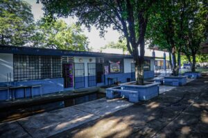 Escuela primaria donde falleció madre de familia por una descarga electrica en Culiacán