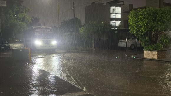Pronóstico hoy 14 de septiembre: Fuertes lluvias sorprenden a Sinaloa desde temprana hora este lunes; se estiman hasta 150 mm