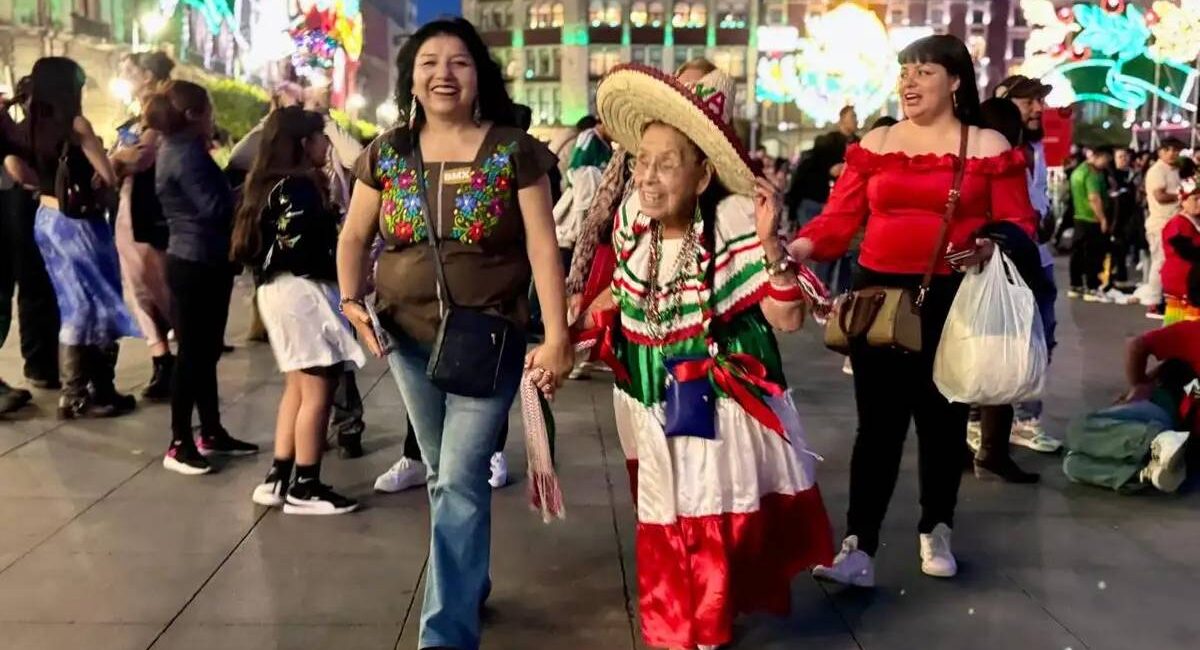 Grito de Independencia 2026 reúne a miles en el Zócalo de CDMX