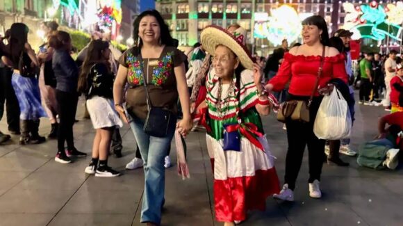 Grito de Independencia 2026 reúne a miles en el Zócalo de CDMX