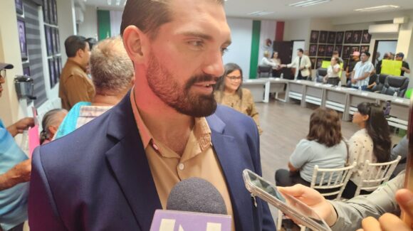 Hasta ahorita ni me caliento ni me enfrío para el 2027, esperaré los tiempos en MC: Héctor Álvarez